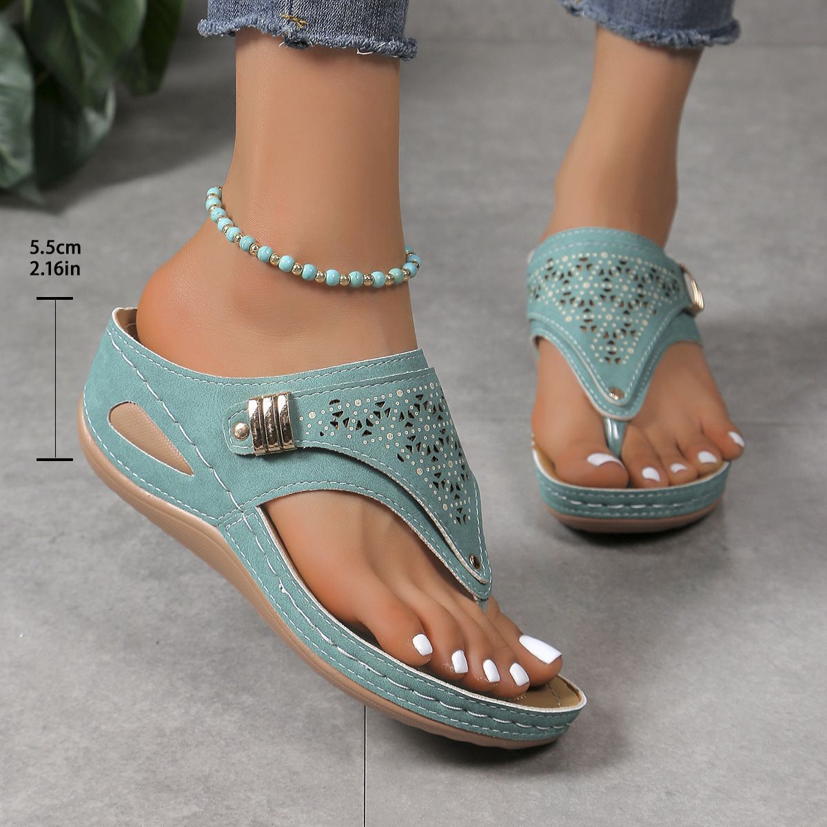 Fashion Hollowed-out Women's Flip-flops